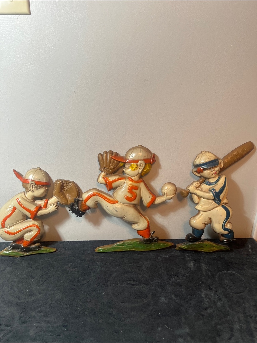 VINTAGE SEXTON 1970 cast metal baseball decor wall plaque